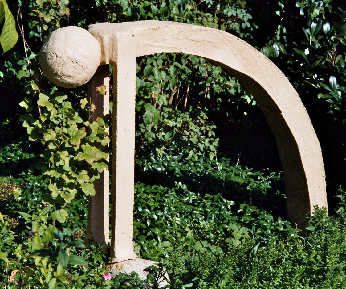 Die Last der Welt I Betonguss I 113 x 86 x 19 I 1998